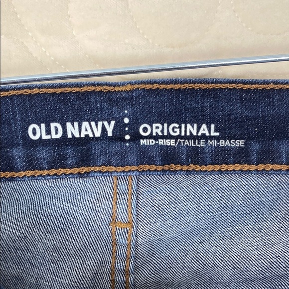 Old Navy Original Mid Rise Jeans Blue Sz 18 Regular - Picture 9 of 10